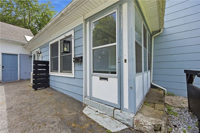 44 Pound Street, Lockport City, NY 14094