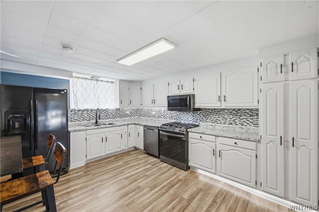 44 Pound Street, Lockport City, NY 14094