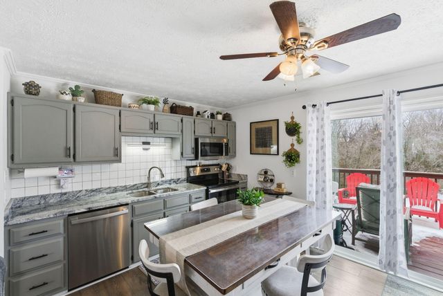 73 Courtland Avenue, Berea, KY 40403