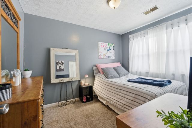 73 Courtland Avenue, Berea, KY 40403