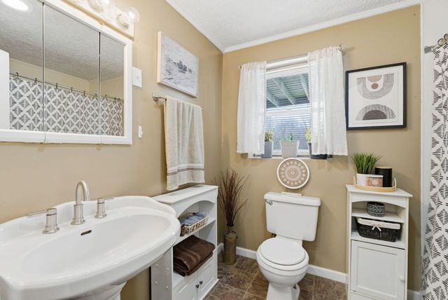 73 Courtland Avenue, Berea, KY 40403