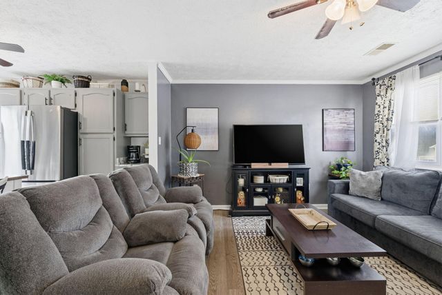 73 Courtland Avenue, Berea, KY 40403