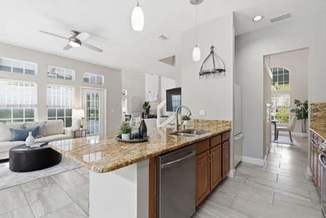 4415 AVENUE CANNES, Lutz, FL 33558