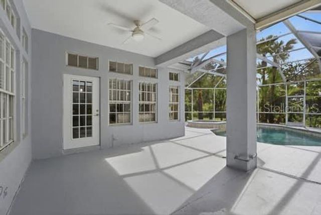 4415 AVENUE CANNES, Lutz, FL 33558