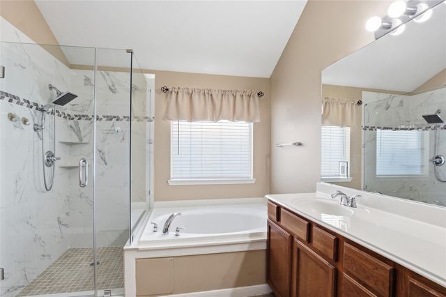 619 Castle Cove Lane, League City, TX 77573