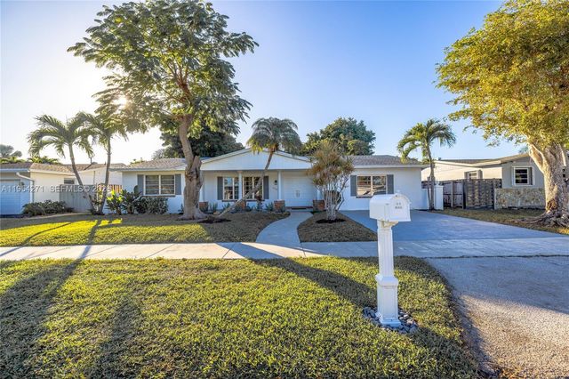 20004 SW 82nd Pl, Cutler Bay, FL 33189