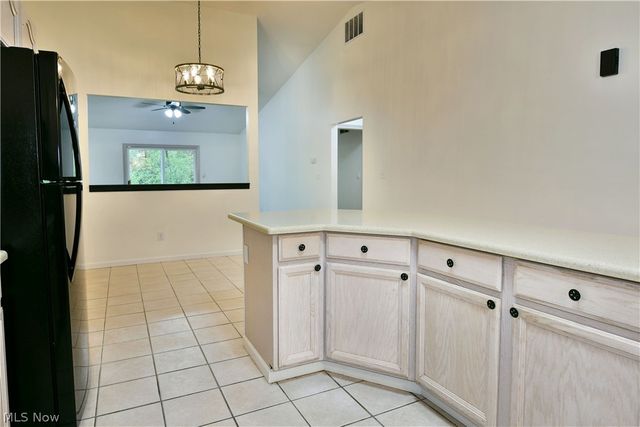 553 Wilcox Road B, Austintown, OH 44515