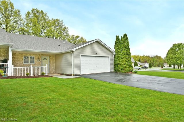 553 Wilcox Road B, Austintown, OH 44515