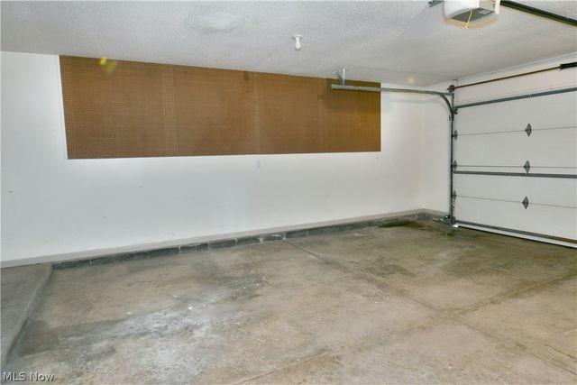 553 Wilcox Road B, Austintown, OH 44515