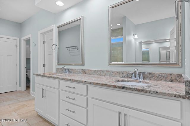 105 N Lamplighters Walk, Hampstead, NC 28443