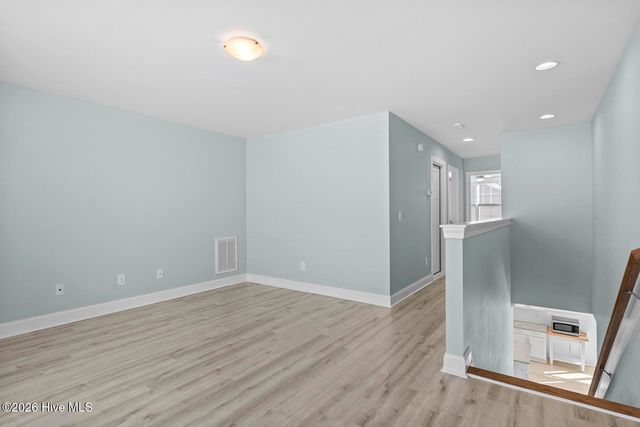 105 N Lamplighters Walk, Hampstead, NC 28443