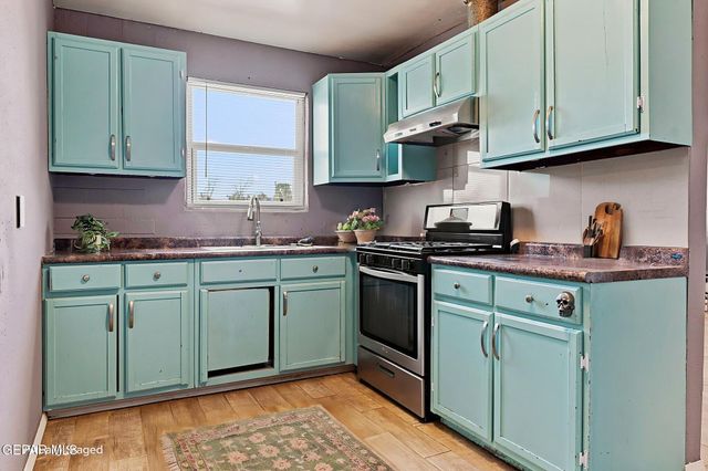 219 BAYWOOD Road, El Paso, TX 79915
