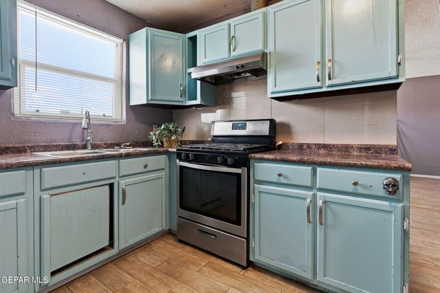 219 BAYWOOD Road, El Paso, TX 79915
