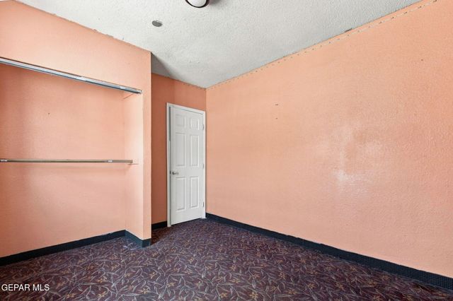 219 BAYWOOD Road, El Paso, TX 79915