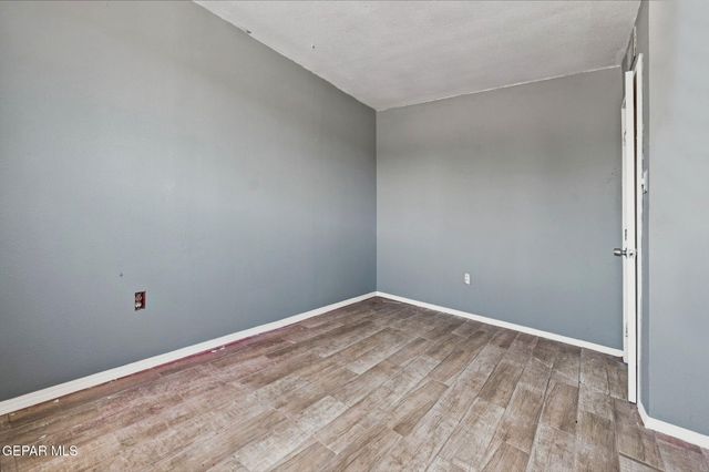 219 BAYWOOD Road, El Paso, TX 79915