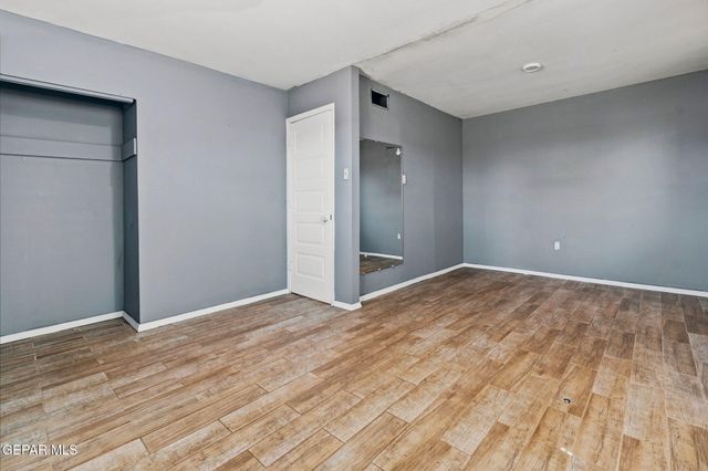 219 BAYWOOD Road, El Paso, TX 79915