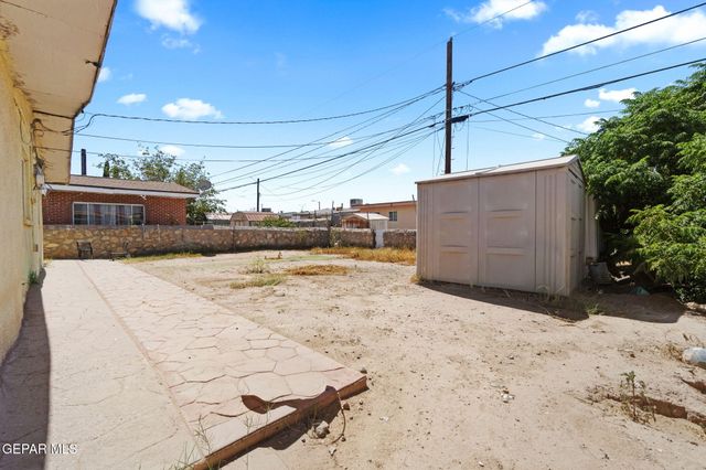 219 BAYWOOD Road, El Paso, TX 79915