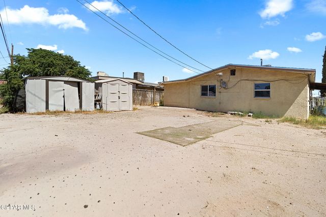 219 BAYWOOD Road, El Paso, TX 79915