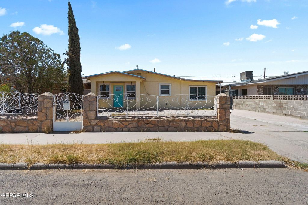 219 BAYWOOD Road, El Paso, TX 79915