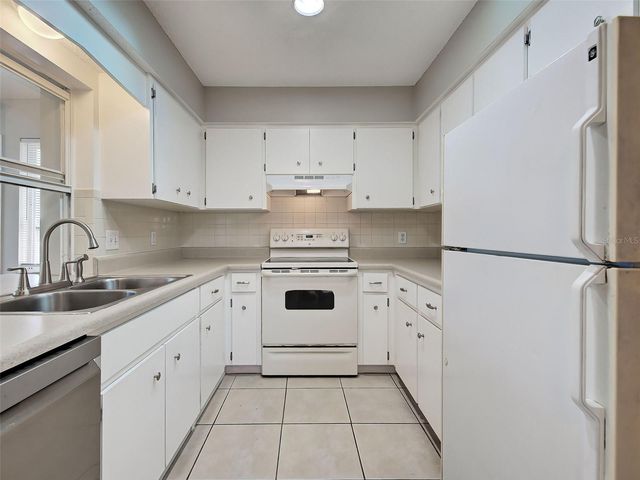 1321 WASHINGTON DRIVE, Englewood, FL 34224