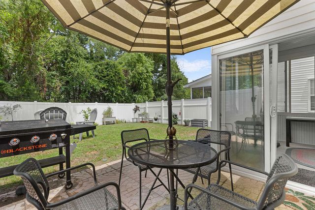 1268 Fenwick Plantation Road, Johns Island, SC 29455