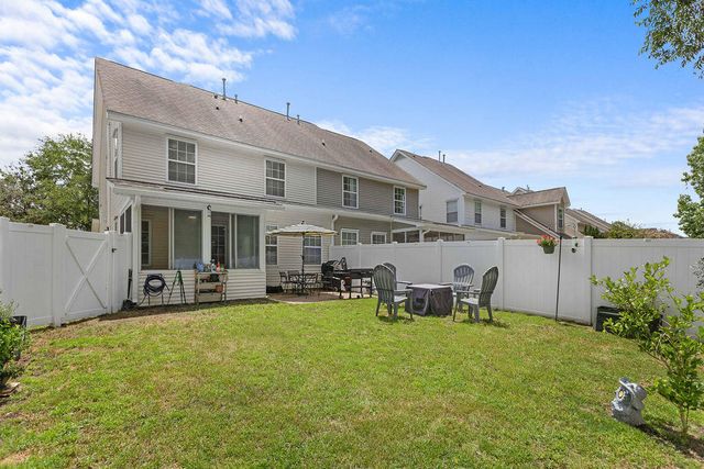 1268 Fenwick Plantation Road, Johns Island, SC 29455