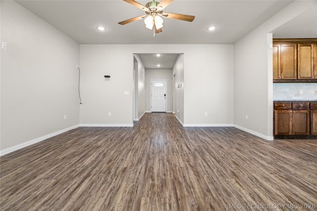 394 Lake Meadow Loop Road, Durant, OK 74701