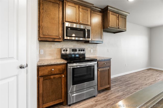 394 Lake Meadow Loop Road, Durant, OK 74701
