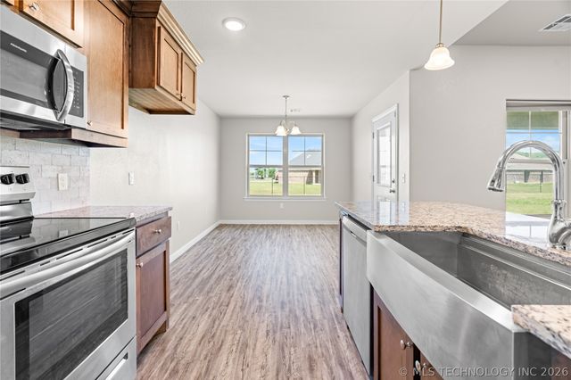 394 Lake Meadow Loop Road, Durant, OK 74701