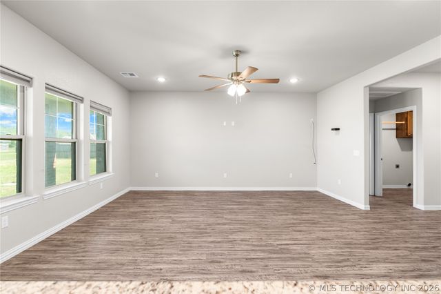 394 Lake Meadow Loop Road, Durant, OK 74701