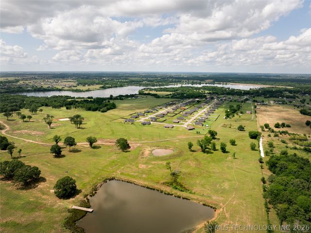 394 Lake Meadow Loop Road, Durant, OK 74701