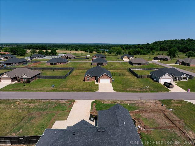 394 Lake Meadow Loop Road, Durant, OK 74701