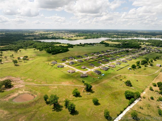 394 Lake Meadow Loop Road, Durant, OK 74701