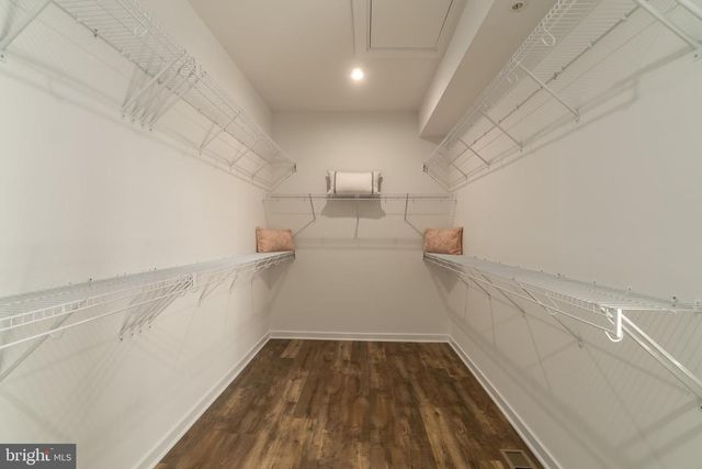 1053 INFERNO TER SE, Leesburg, VA 20175