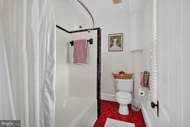 5501 3RD ST S, Arlington, VA 22204