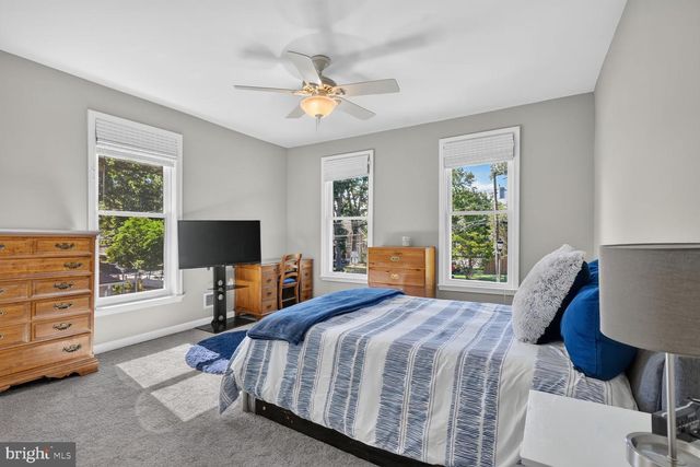 5501 3RD ST S, Arlington, VA 22204