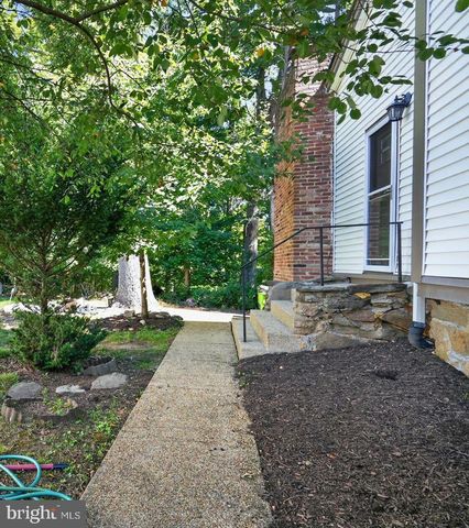 5501 3RD ST S, Arlington, VA 22204