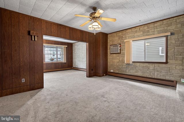 518 WASHINGTON ST, Tamaqua, PA 18252