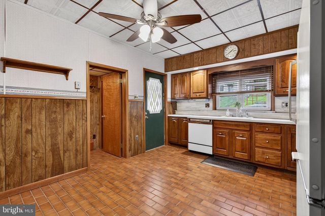 518 WASHINGTON ST, Tamaqua, PA 18252