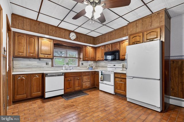 518 WASHINGTON ST, Tamaqua, PA 18252