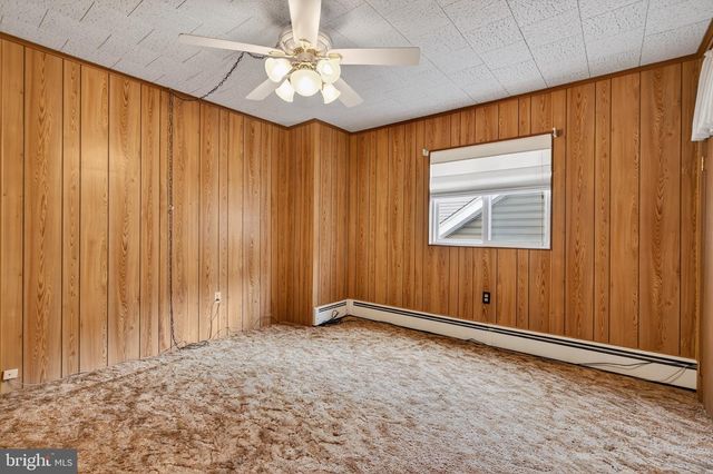 518 WASHINGTON ST, Tamaqua, PA 18252