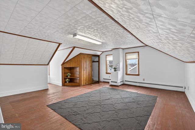 518 WASHINGTON ST, Tamaqua, PA 18252