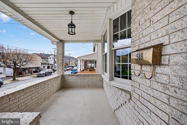 518 WASHINGTON ST, Tamaqua, PA 18252