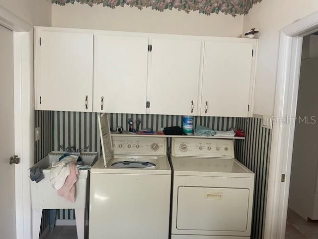 6823 GREENBRIER DRIVE, Seminole, FL 33777