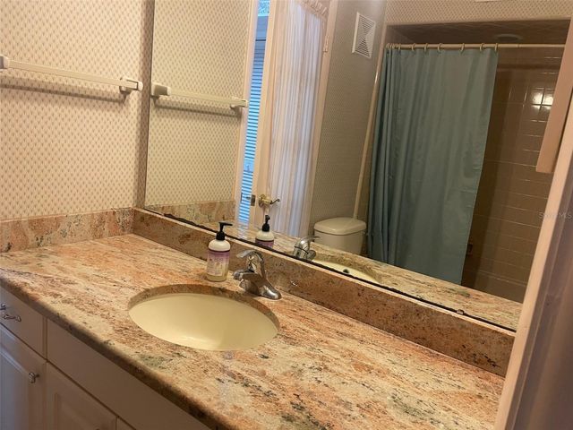 6823 GREENBRIER DRIVE, Seminole, FL 33777