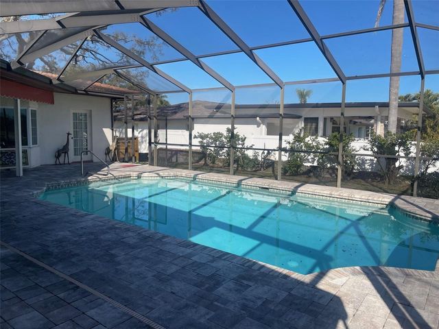 6823 GREENBRIER DRIVE, Seminole, FL 33777