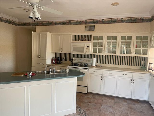 6823 GREENBRIER DRIVE, Seminole, FL 33777