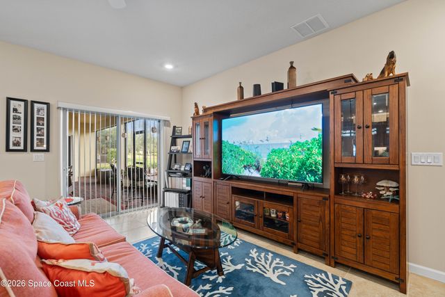 505 Stonebriar Drive SE, Palm Bay, FL 32909