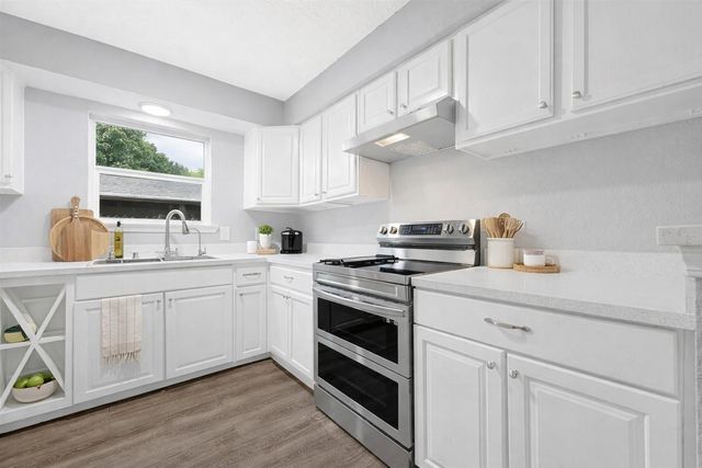 5411 Castlecreek Lane, Houston, TX 77053