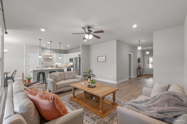 12482 Ryland Dr, Pensacola, FL 32506